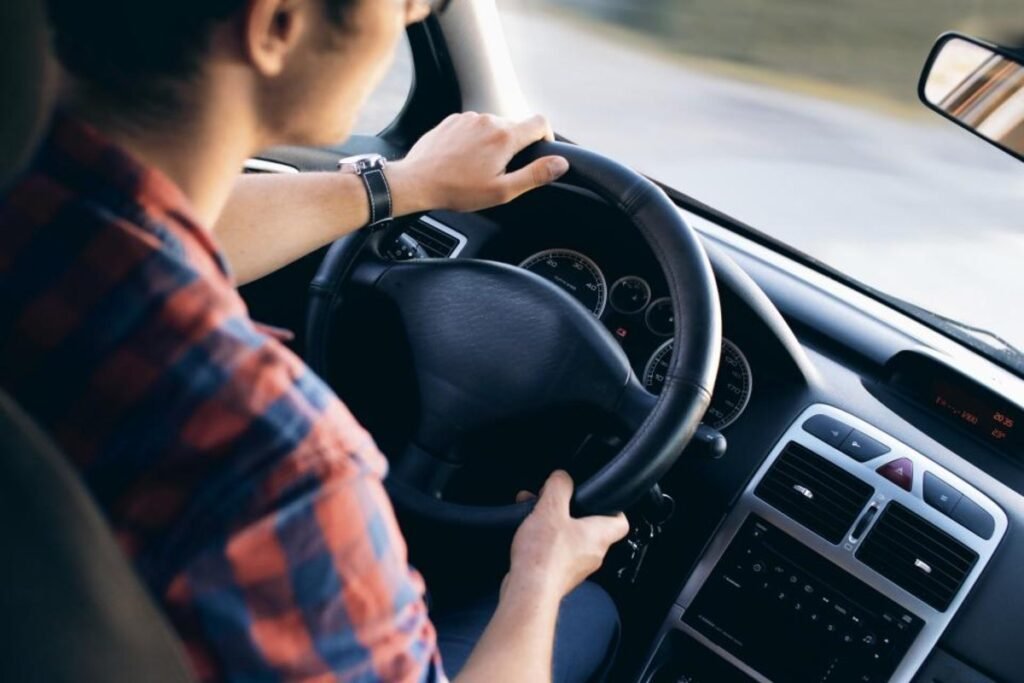 Conducción eficiente: cómo gastar menos combustible sin ir más despacio