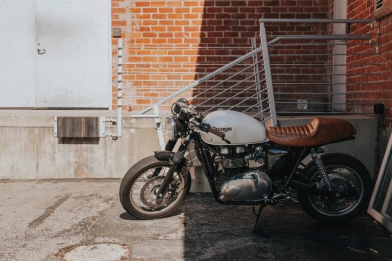 Cómo guardar la moto en invierno (y que arranque a la primera en primavera)